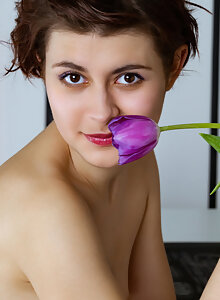 Nude Anita