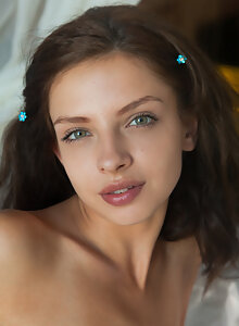 Angelika Nude Pics from Showy Beauty
