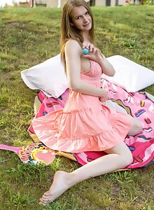 Nude Kori by Showy Beauty