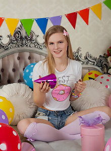 Fabi Nude Pics from Showy Beauty