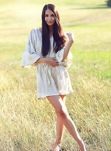 Nude Vanessa by Showy Beauty